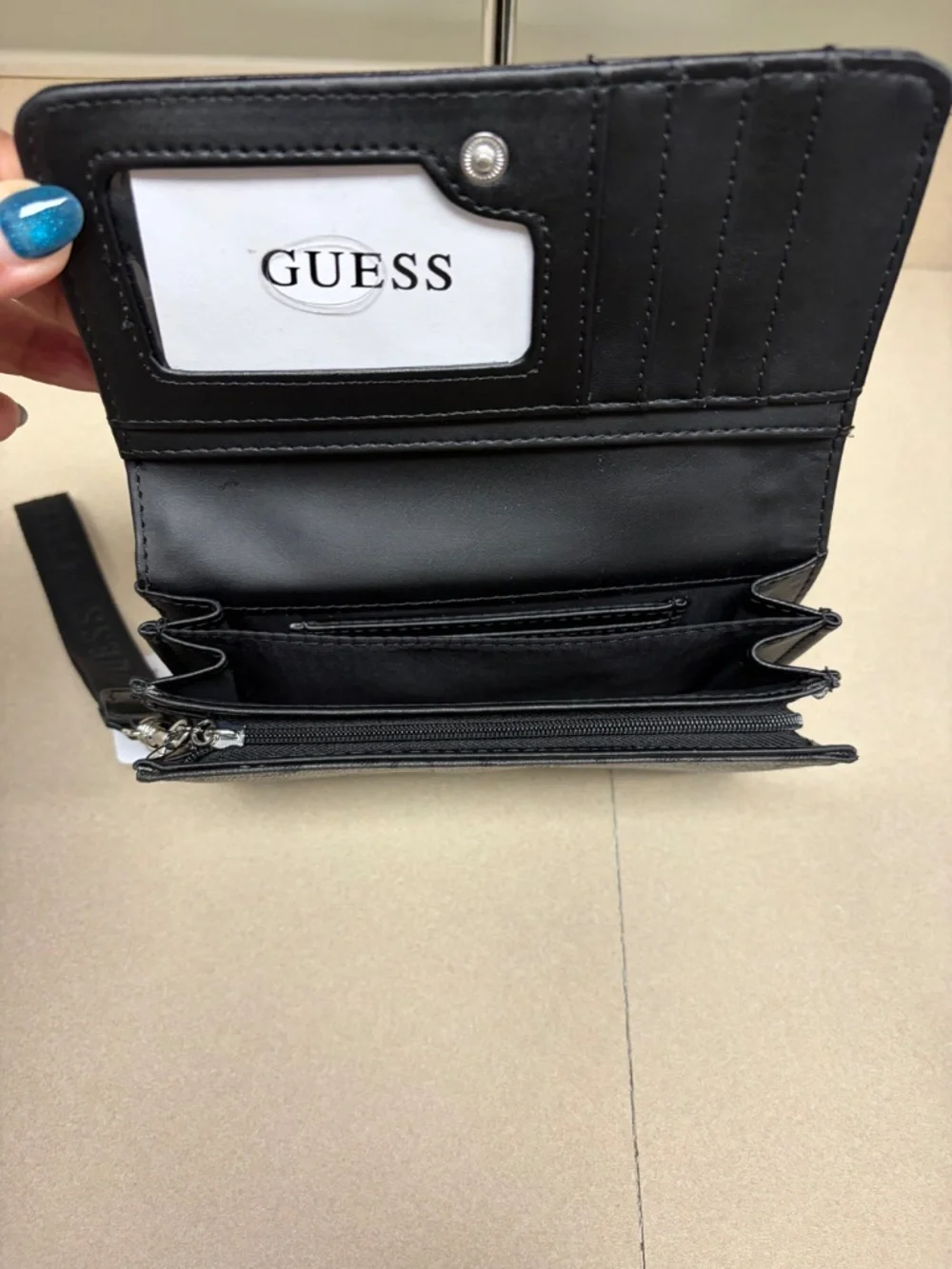 NEW Guess Bundle 3 Bags + Wallet -Shoulder Bag Includes 2 Removable Pouches NWT